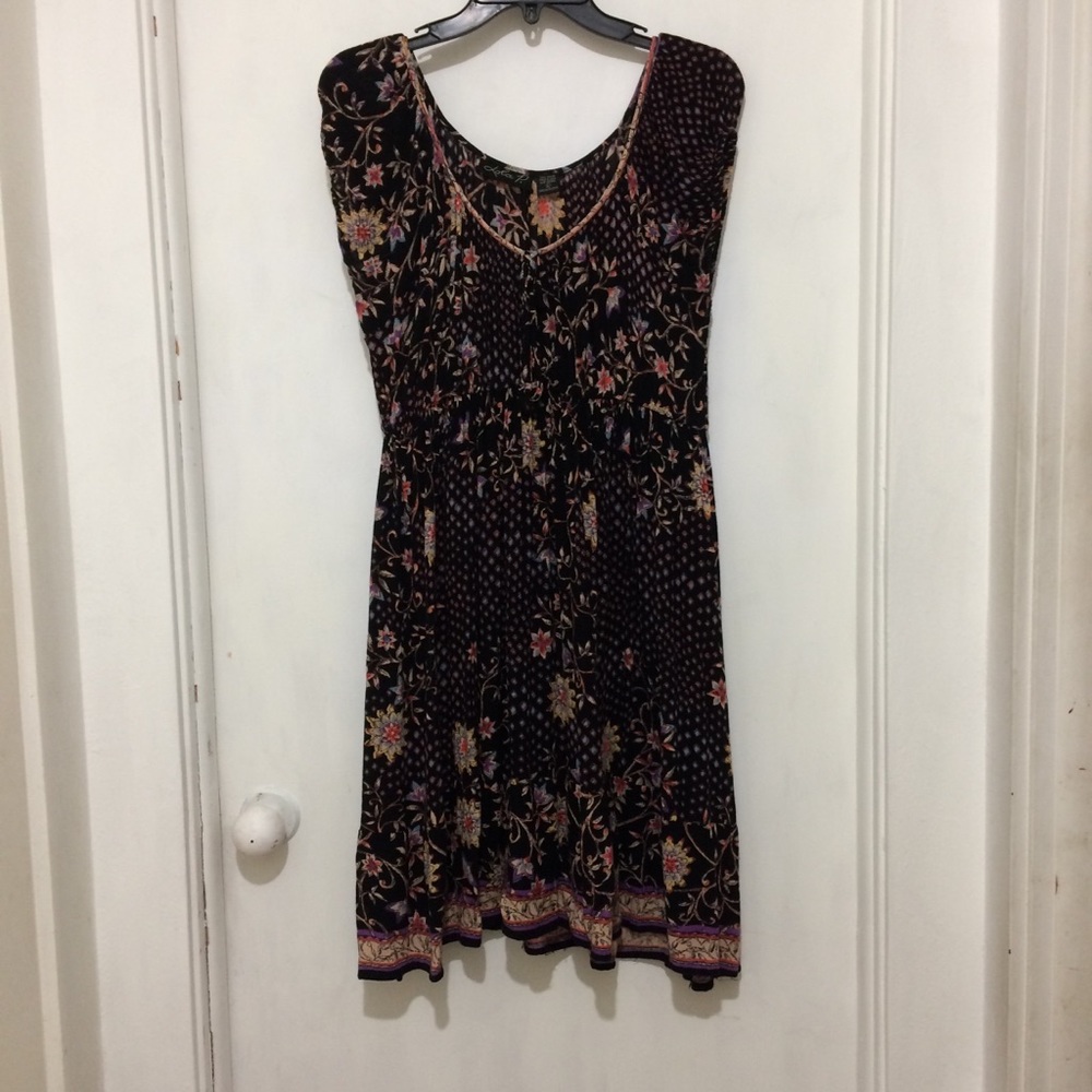 Lola P woman’s L Boho rayon scoop neck full dress